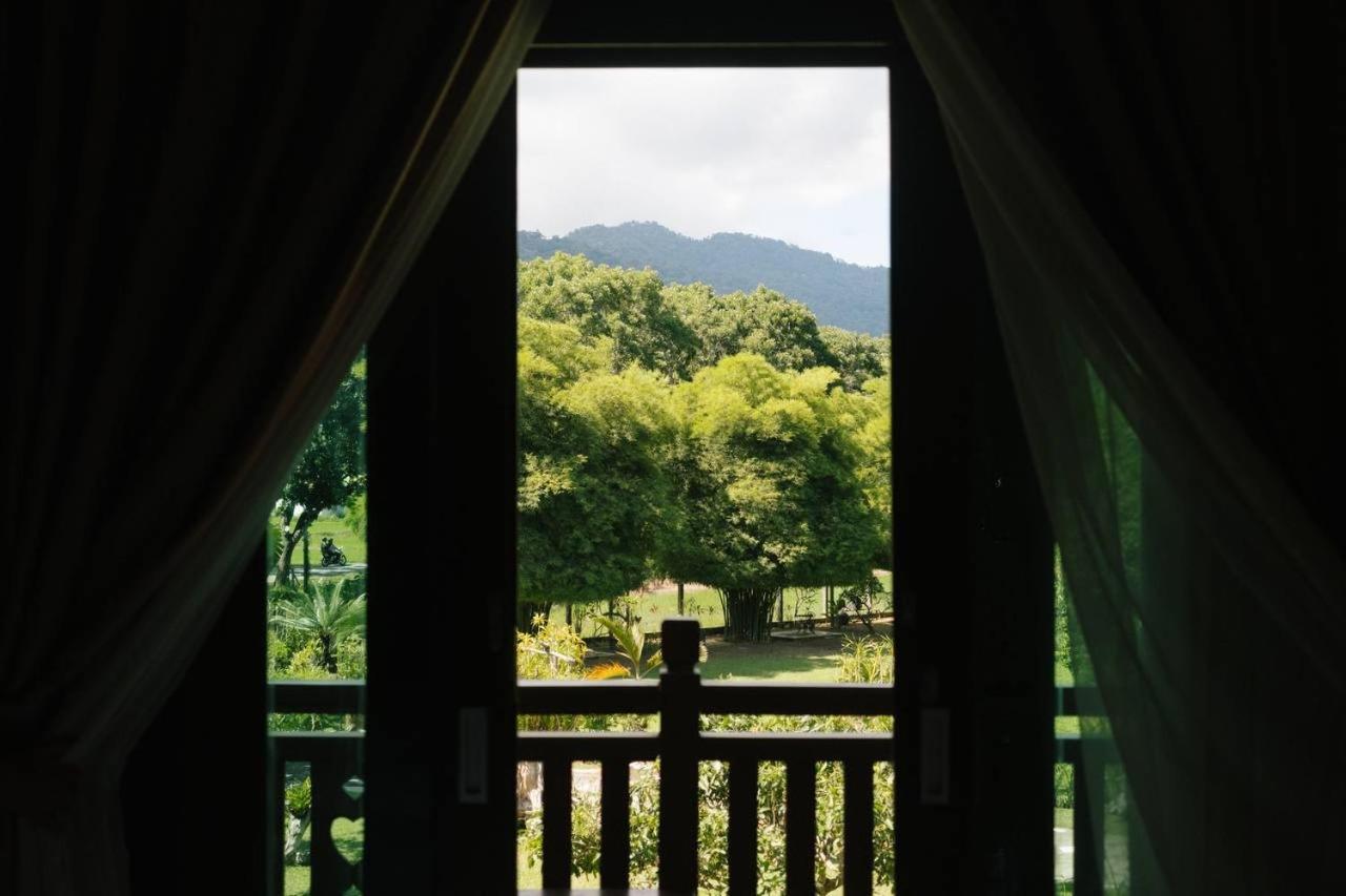 Singgahsana Villa Langkawi Kuah Exterior photo